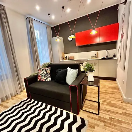 Apartment Harmony- Brand New & Cozy Very Center Of